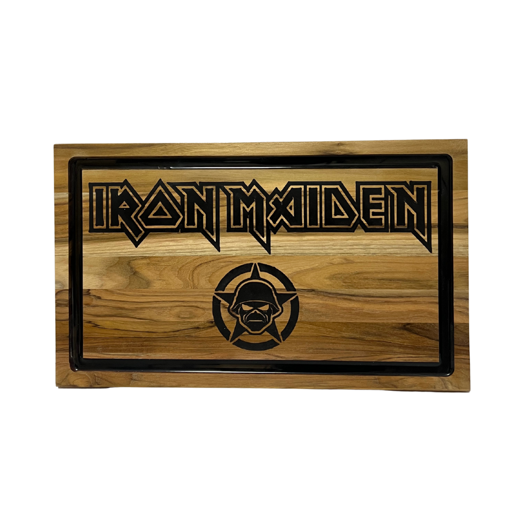 Tábua de Madeira Personalizada Iron Maiden - 45,5cm x 27cm